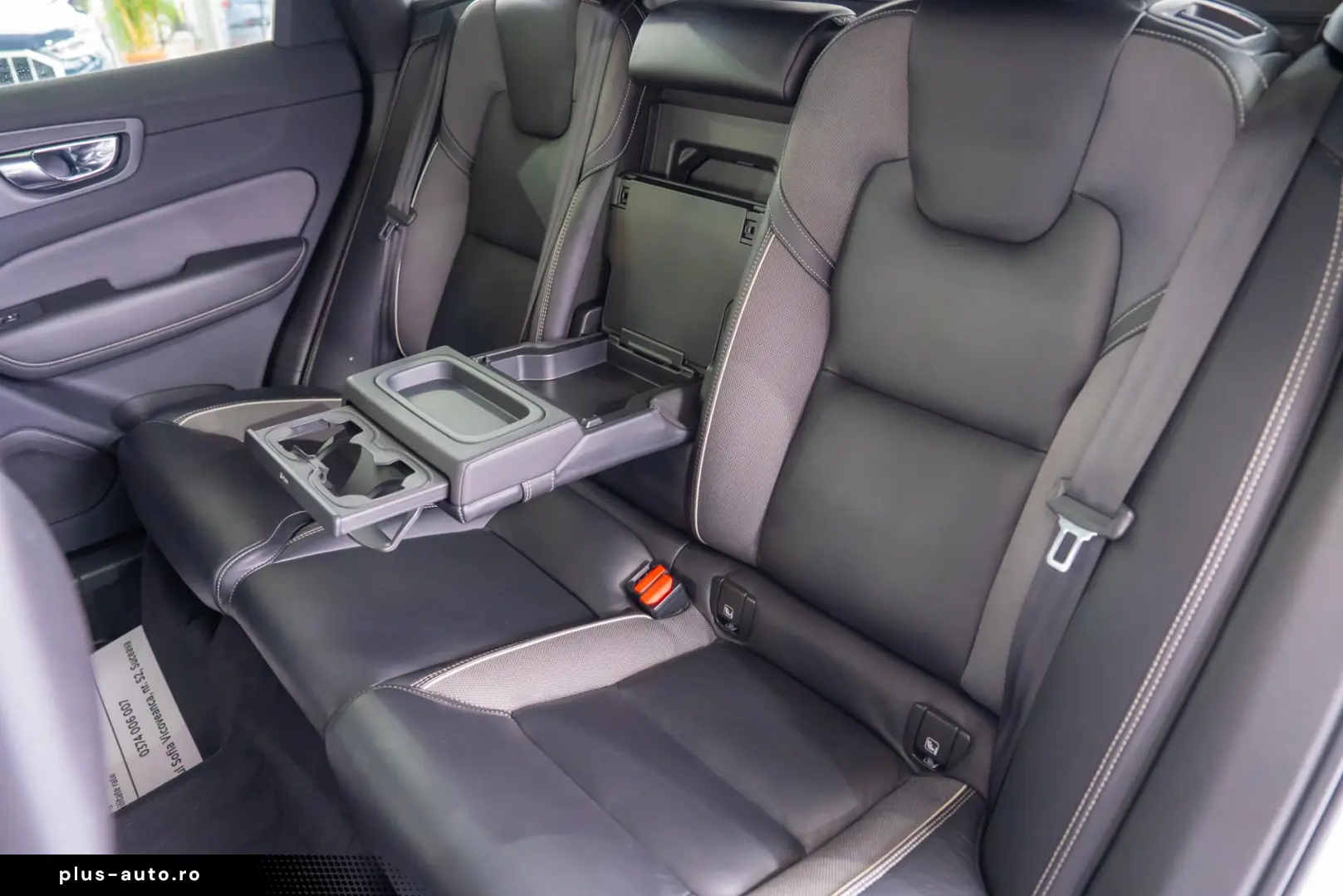 Volvo XC 60 2.0 T4 Geartronic  R-Design