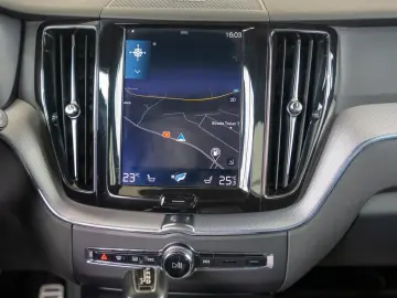 Volvo XC 60 2.0 T4 Geartronic  R-Design