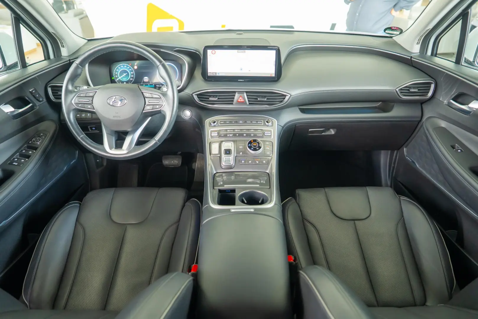 Hyundai Santa Fe 1.6 T-GDI Hybrid AWD