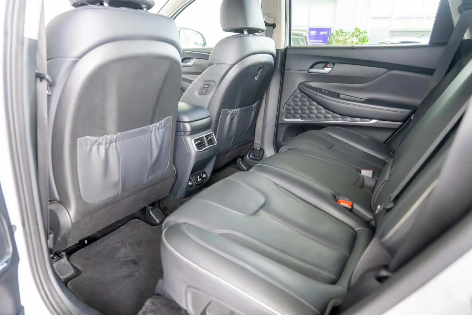 Hyundai Santa Fe 1.6 T-GDI Hybrid AWD