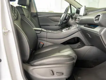 Hyundai Santa Fe 1.6 T-GDI Hybrid AWD