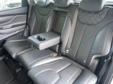 Hyundai Santa Fe 1.6 T-GDI Hybrid AWD