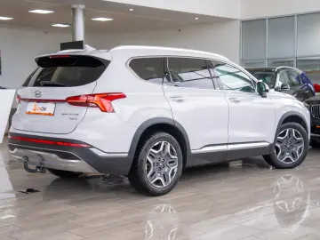 Hyundai Santa Fe 1.6 T-GDI Hybrid AWD