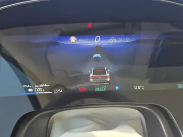 Mercedes-Benz EQS SUV