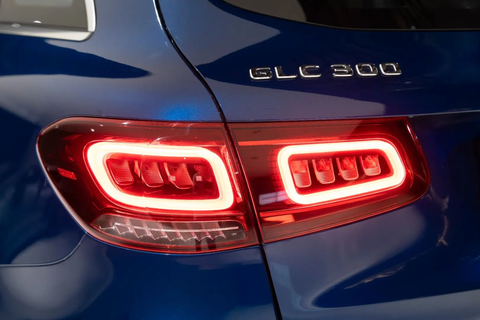 GLC 300 4Mat.*EXCLUSIVE-INT.*LED*NAVI*PANO*LEDER