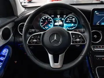 GLC 300 4Mat.*EXCLUSIVE-INT.*LED*NAVI*PANO*LEDER