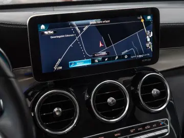 GLC 300 4Mat.*EXCLUSIVE-INT.*LED*NAVI*PANO*LEDER