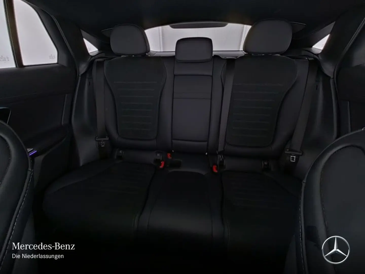 GLC 300 d 4M Cp. AMG PANO AHK DIGITAL NIGHT 20