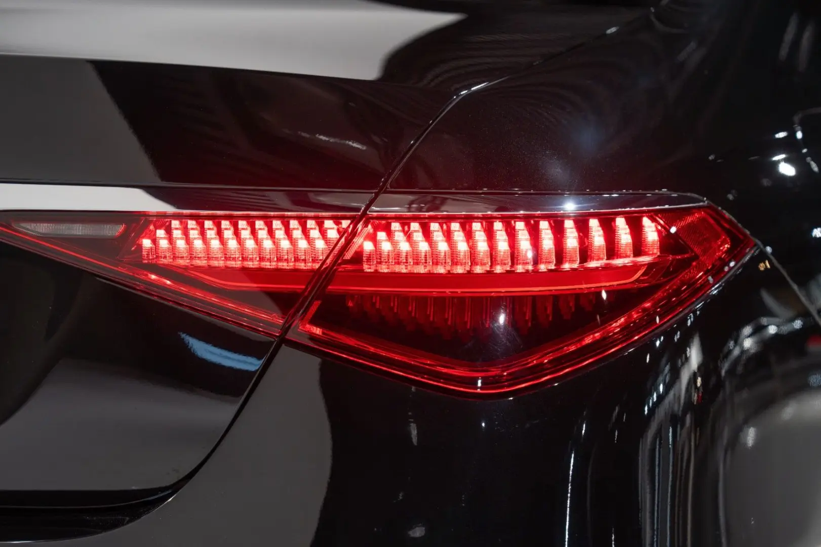 S 400d 4Matic L*AMG-LINE*FOND-ENTERT.*NIGHT*1-HD