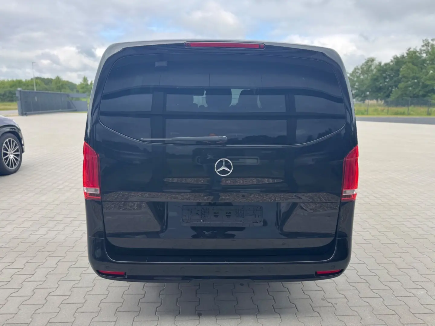 Vito 124 4M Extralang -9Sitz-2xelSchiebet-Kamera