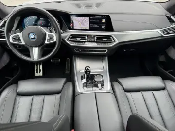 X5 xDrive45e