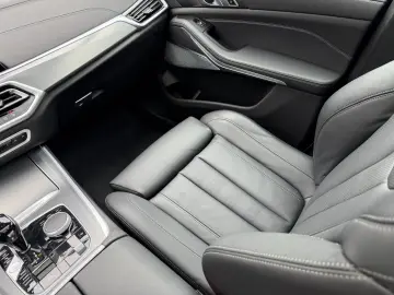 X5 xDrive45e