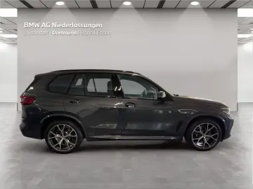 X5 xDrive45e M Sport Bowers & Wilkins AHK LED