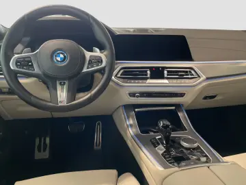 X5 xDrive45e M Sport Bowers & Wilkins AHK LED
