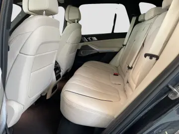 X5 xDrive45e M Sport Bowers & Wilkins AHK LED