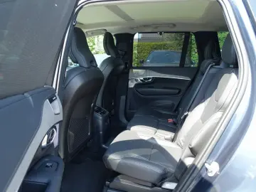 XC90 Ultra Dark T8 AWD Plug-in Hybrid B&W/360°KA