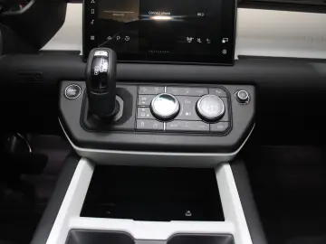 Defender 110 D200 X-Dynamic SE
