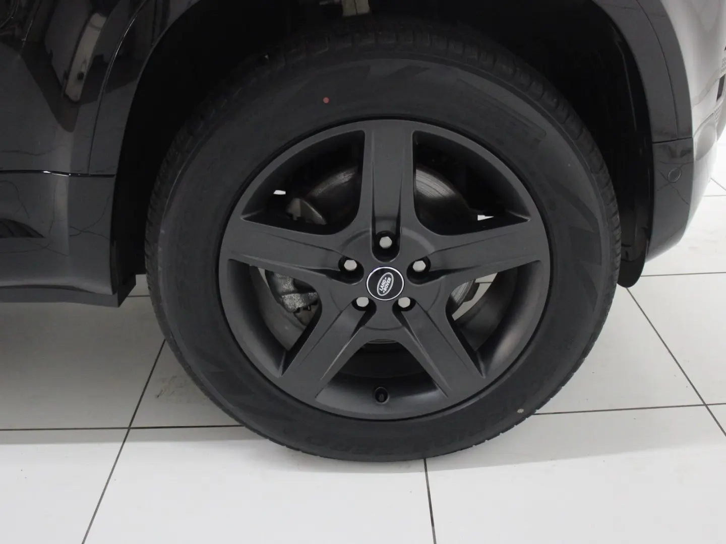Defender 110 D200 X-Dynamic SE