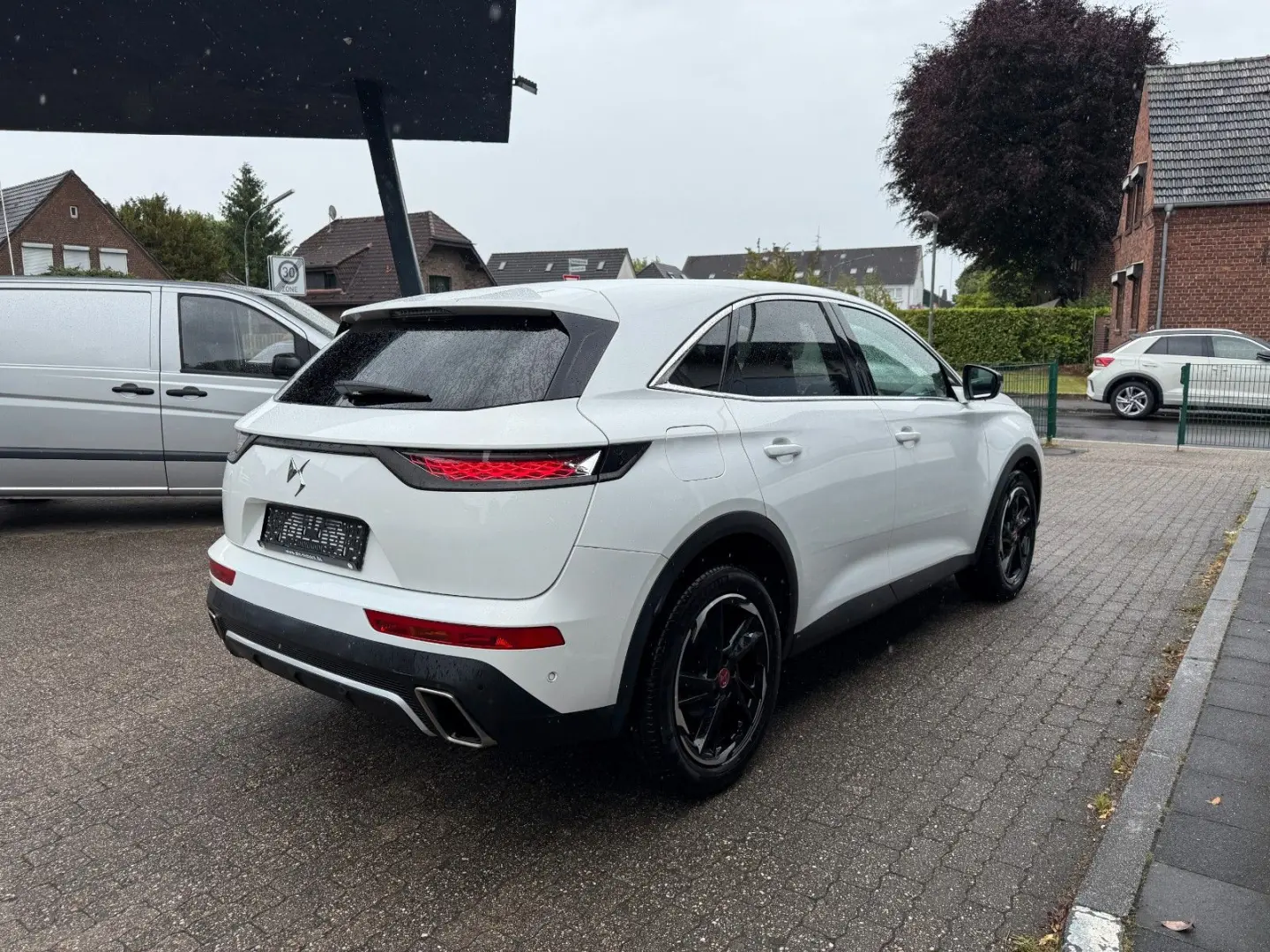 DS 7 Crossback Performance Line LED Navi Leder