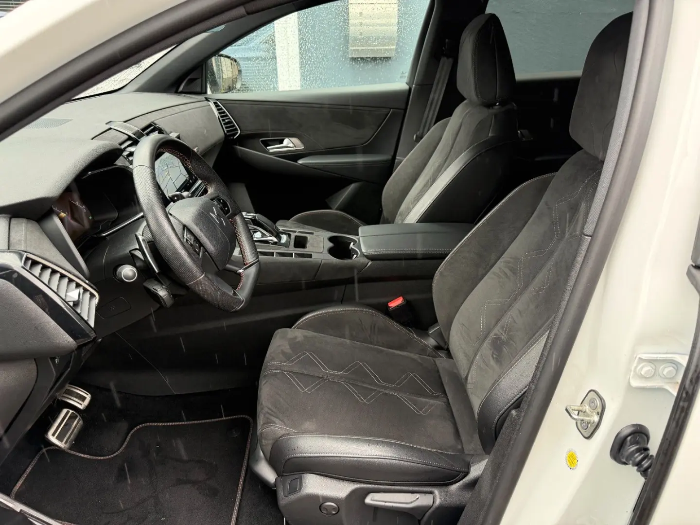 DS 7 Crossback Performance Line LED Navi Leder