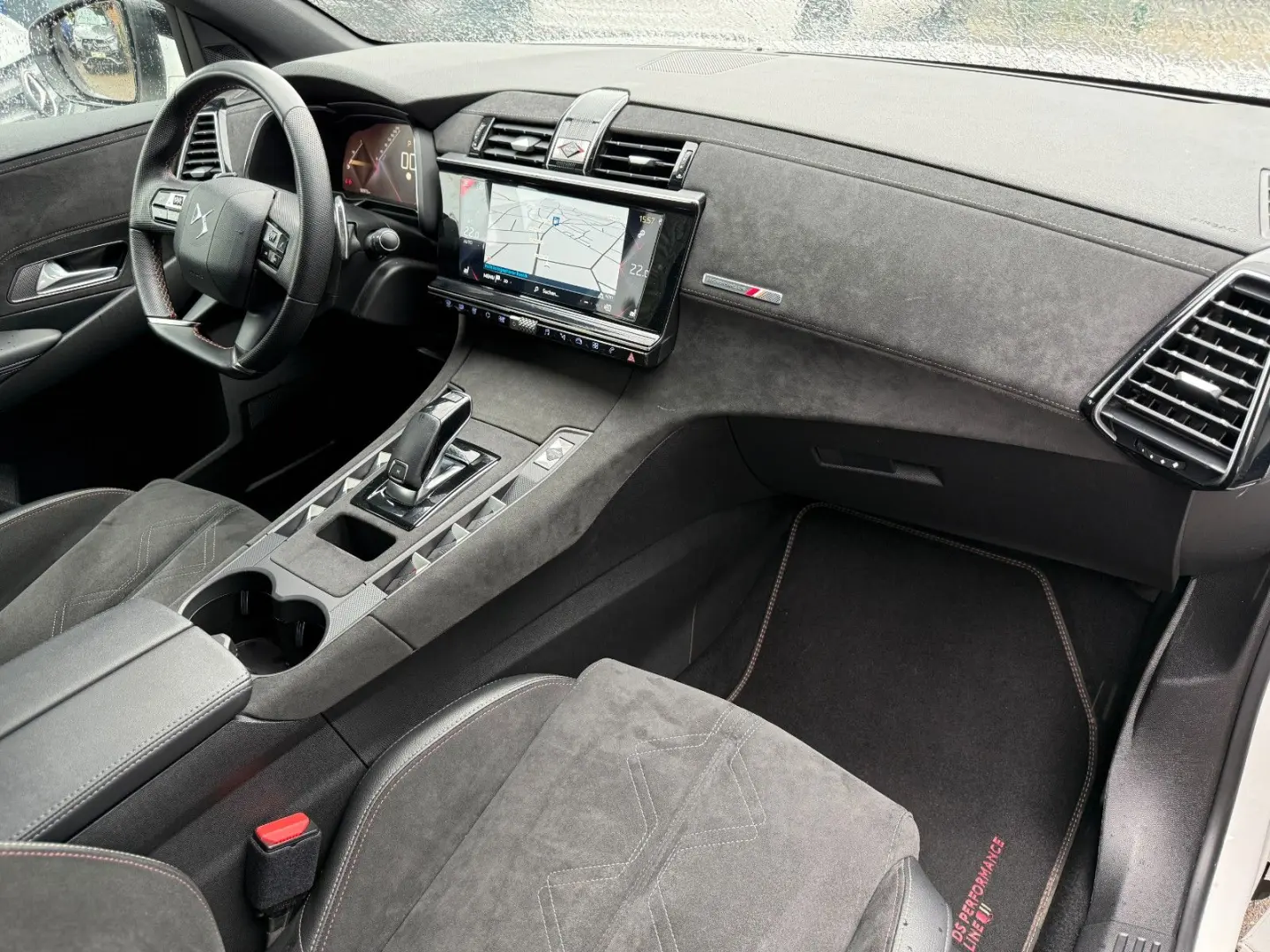 DS 7 Crossback Performance Line LED Navi Leder