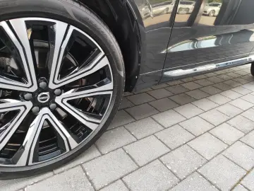 XC60 T8 Inscription Recharge Plug-In Hybrid AWD 