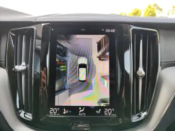 XC60 T8 Inscription Recharge Plug-In Hybrid AWD 