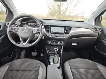 Opel Crossland (X)