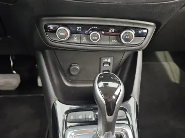 Opel Crossland (X)