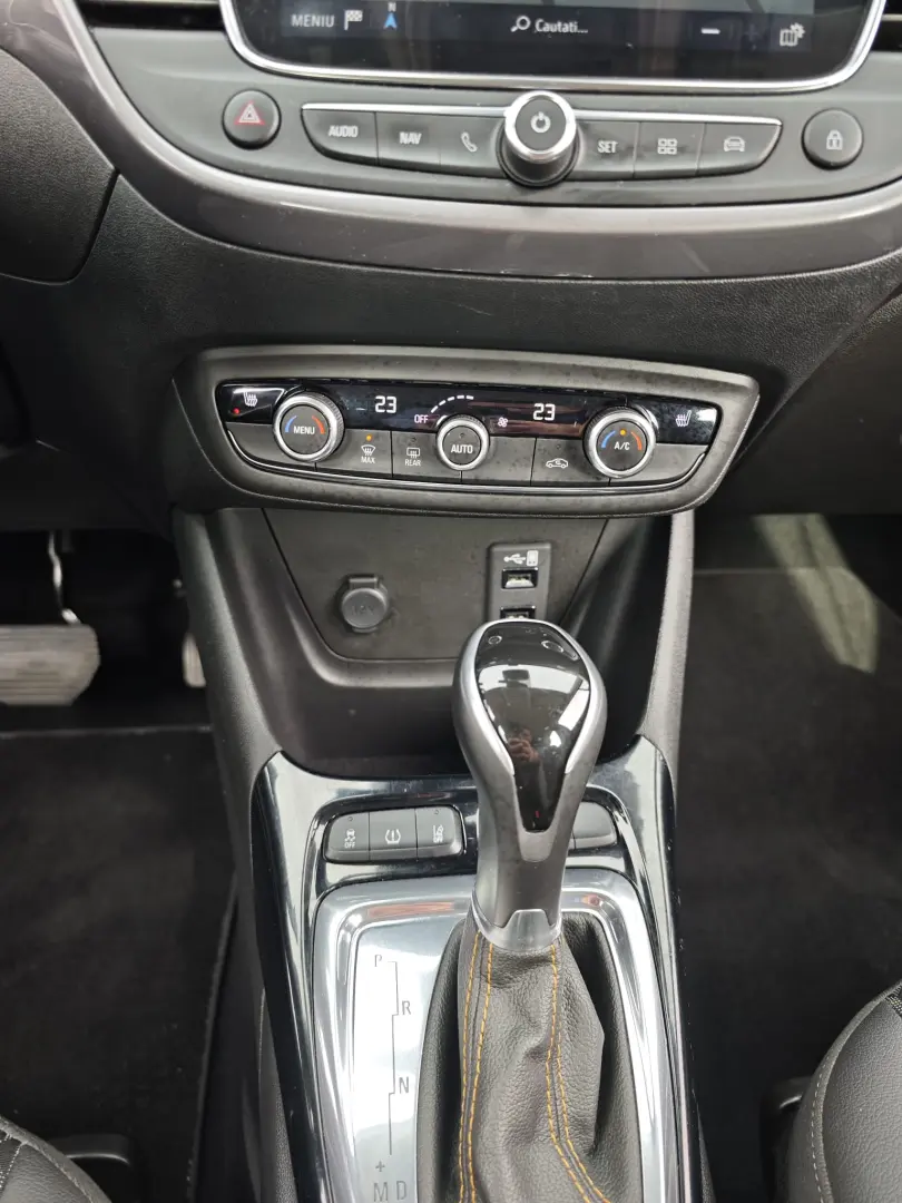 Opel Crossland (X)