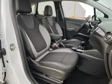Opel Crossland (X)