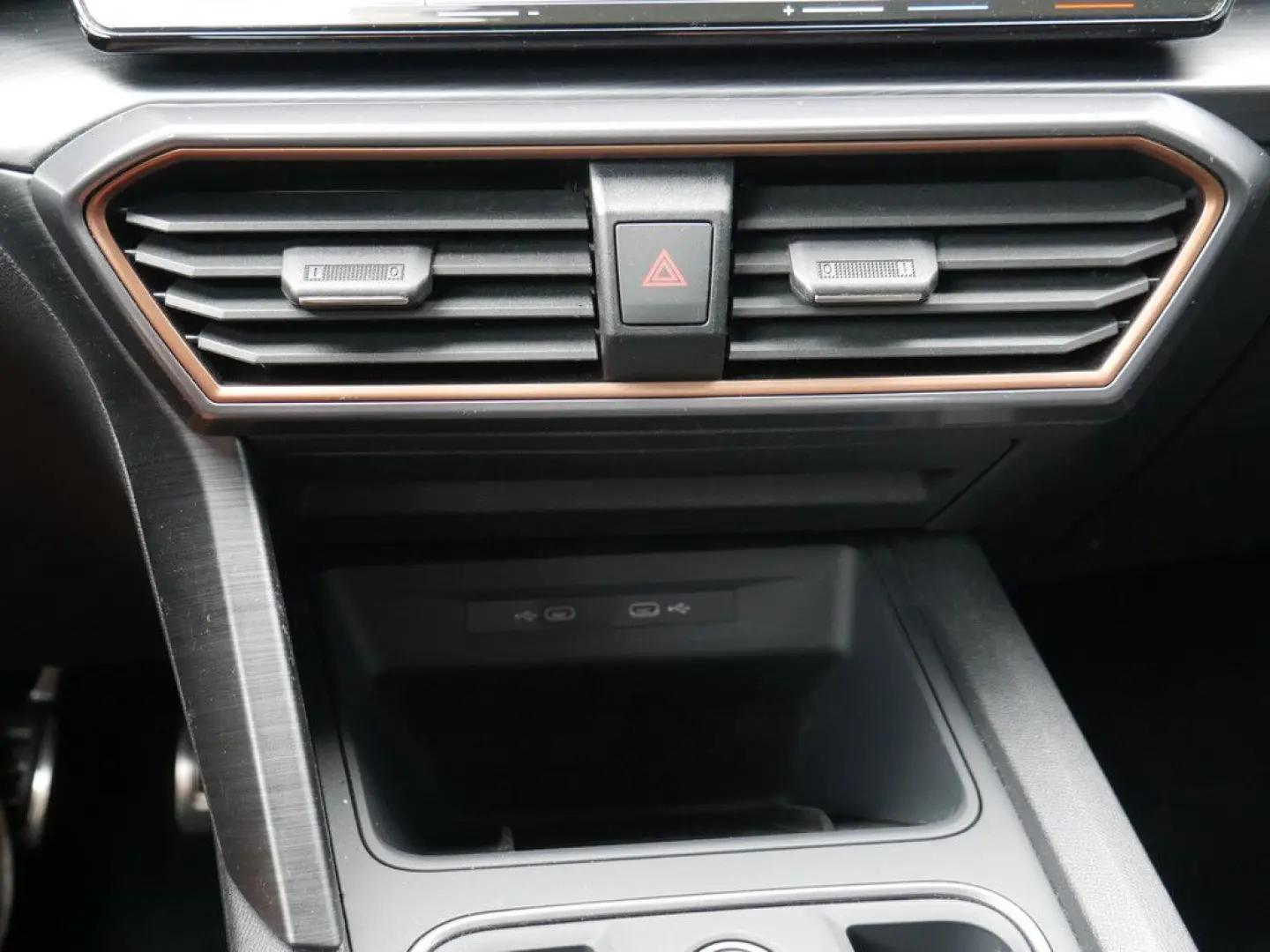 Formentor 2.0 TSI VZ 4Drive COPPER NAVI ACC LED