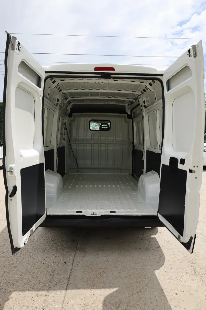 Peugeot Boxer 2.0 130 HP L2H2