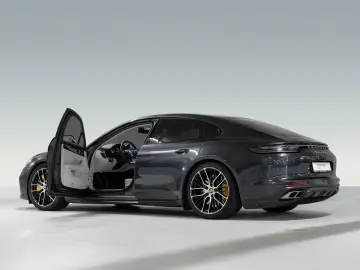 Panamera Turbo S Sport Chrono InnoDrive AHK BOSE