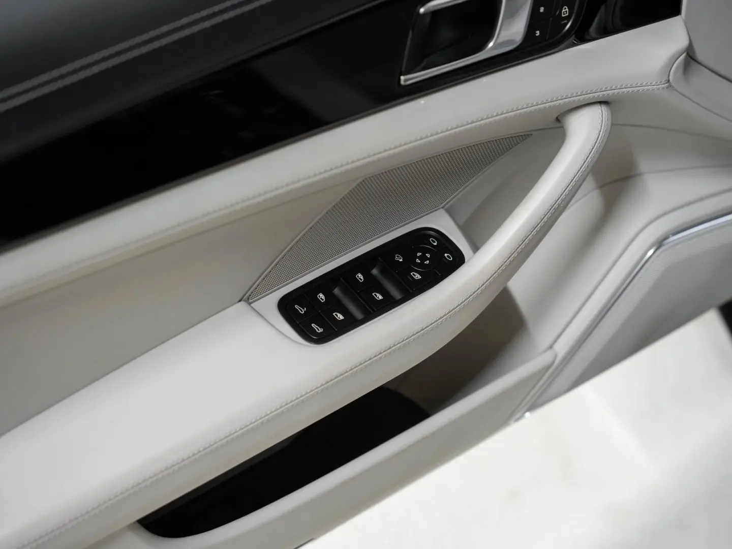 Panamera Turbo S Sport Chrono InnoDrive AHK BOSE