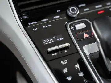 Panamera Turbo S Sport Chrono InnoDrive AHK BOSE