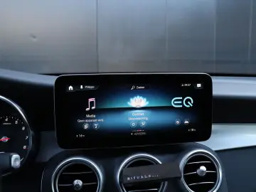 GLC 300 300e 4MATIC AMG Premium Plus | LEDER | P