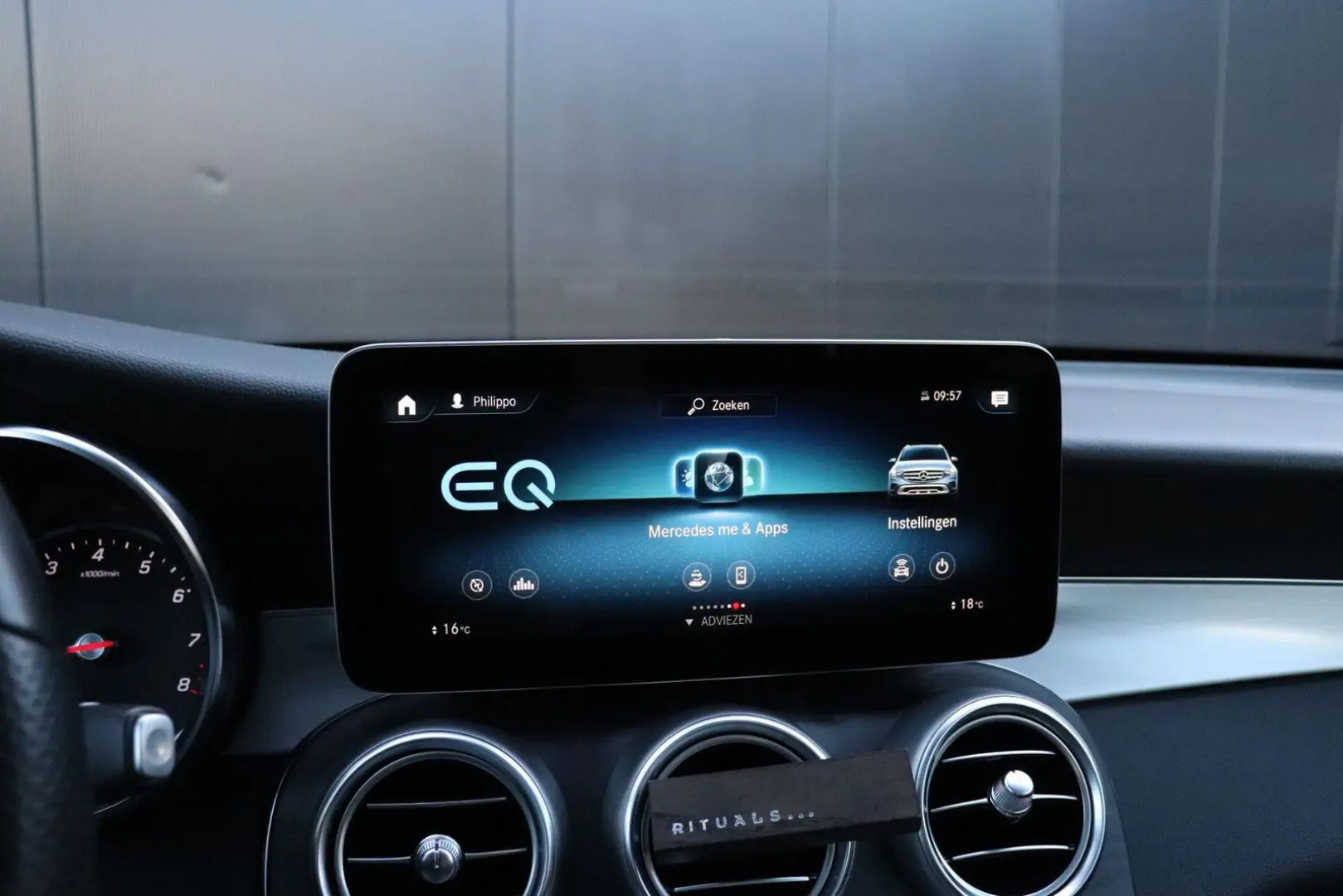 GLC 300 300e 4MATIC AMG Premium Plus | LEDER | P