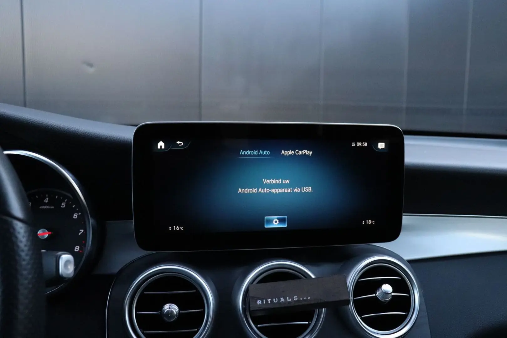 GLC 300 300e 4MATIC AMG Premium Plus | LEDER | P
