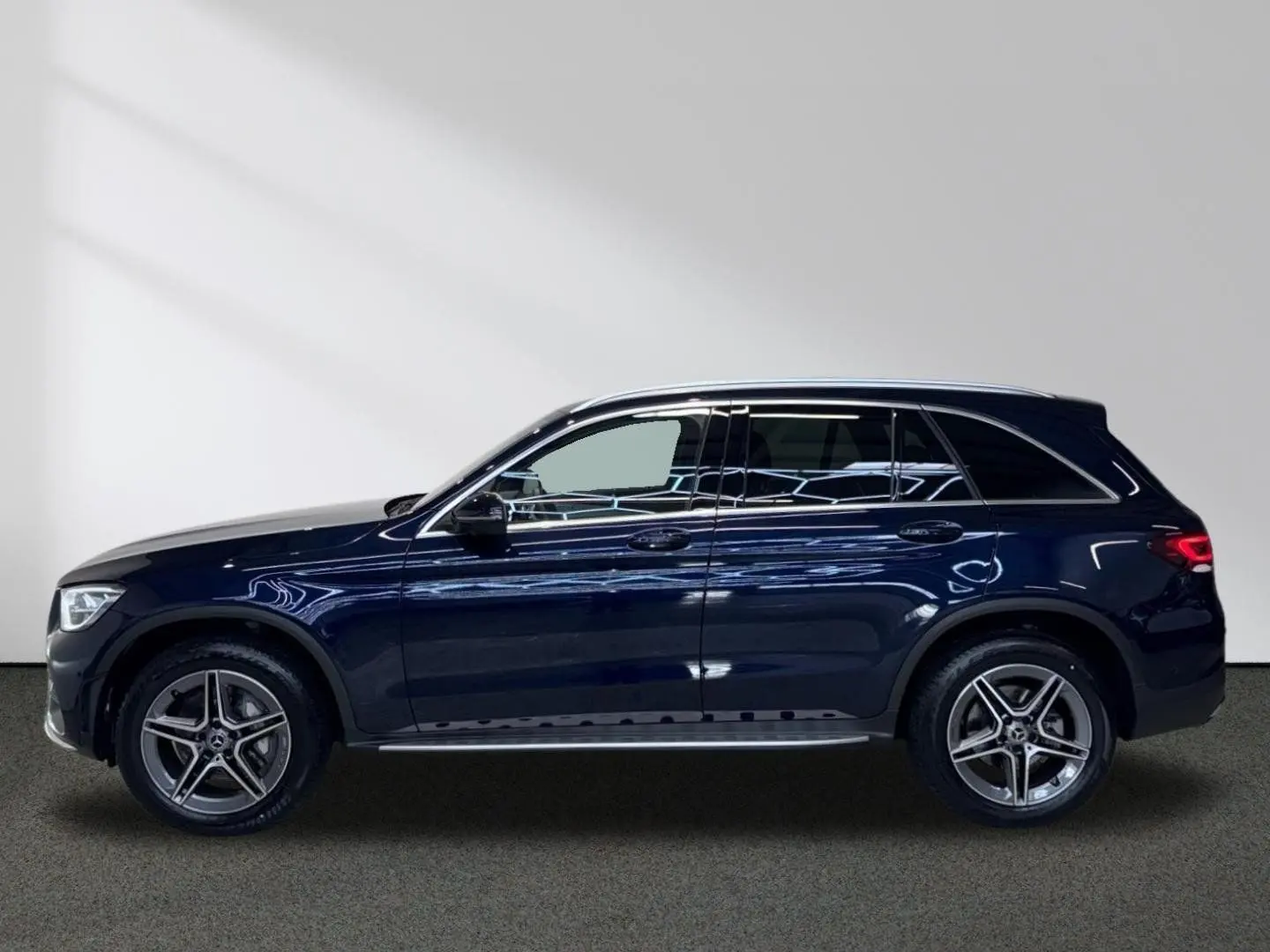 GLC 300 e 4M AMG Panorama 360°-Kamera LED AHK