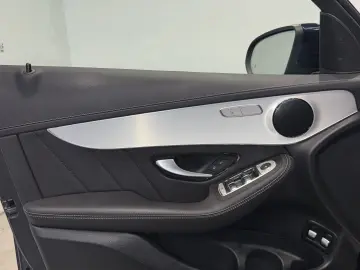 GLC 300 e 4M AMG Panorama 360°-Kamera LED AHK
