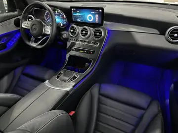 GLC 300 e 4Matic*AMG-LINE*PANO*360*AMBIENT*NIGHT