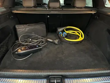 GLC 300 e 4Matic*AMG-LINE*PANO*360*AMBIENT*NIGHT