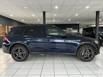GLC 300 e 4Matic*AMG-LINE*PANO*360*AMBIENT*NIGHT