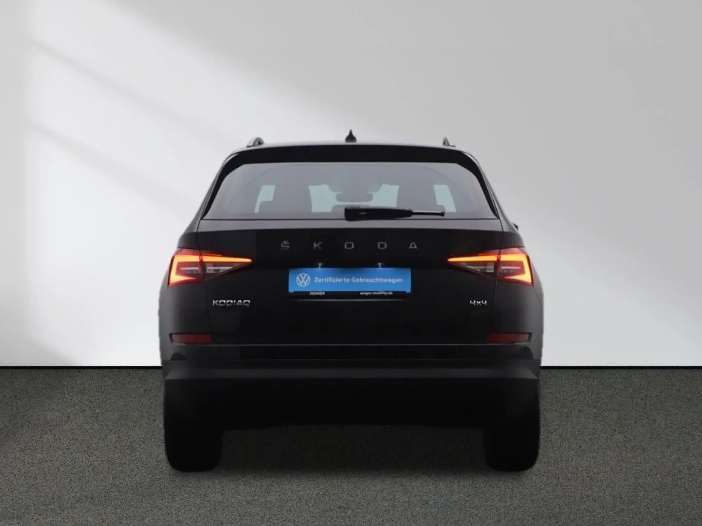 SKODA Kodiaq CLEVER 2.0 TDI DSG CarPlay LED LEASING
