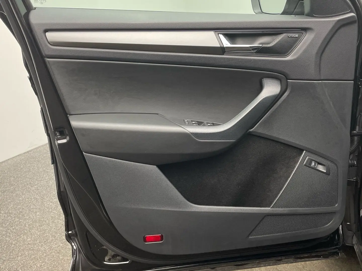 SKODA Kodiaq CLEVER 2.0 TDI DSG CarPlay LED LEASING