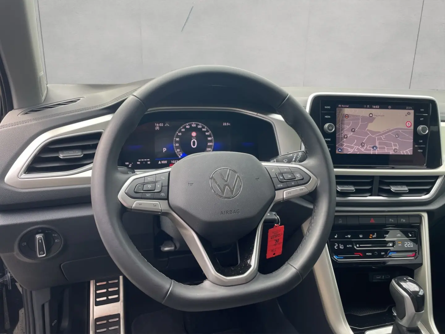 VOLKSWAGEN T-Roc MOVE 1.5 TSI DSG, NAVI,LEASING