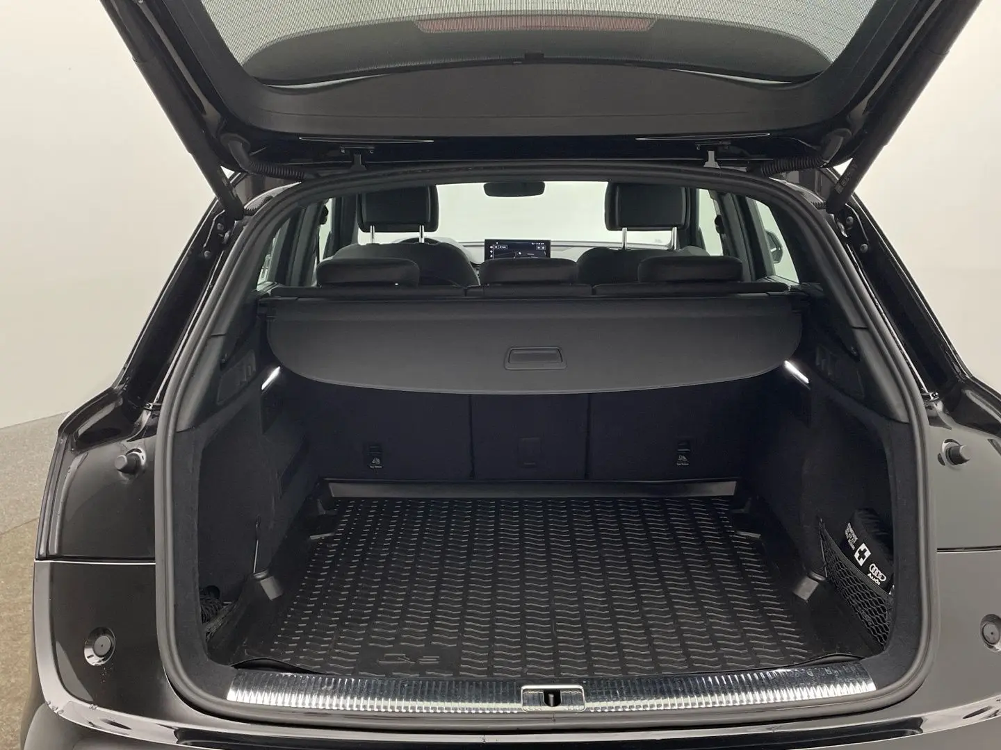 AUDI Q5 40 TDI quattro MMI LED HUD LEASING