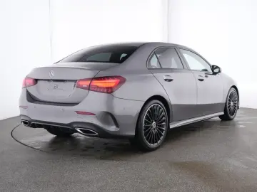 MERCEDES BENZ A250 4M Lim AMG+NIGHT+MBEAM+LEASING