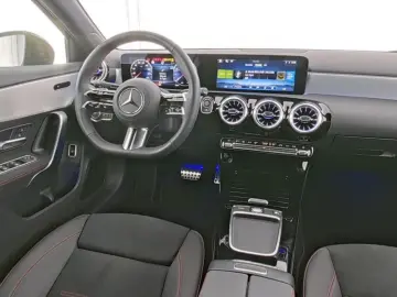 MERCEDES BENZ A250 4M Lim AMG+NIGHT+MBEAM+LEASING